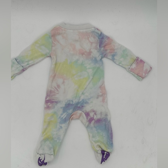 Newborn tie dye Nike onesie. - Picture 2 of 3